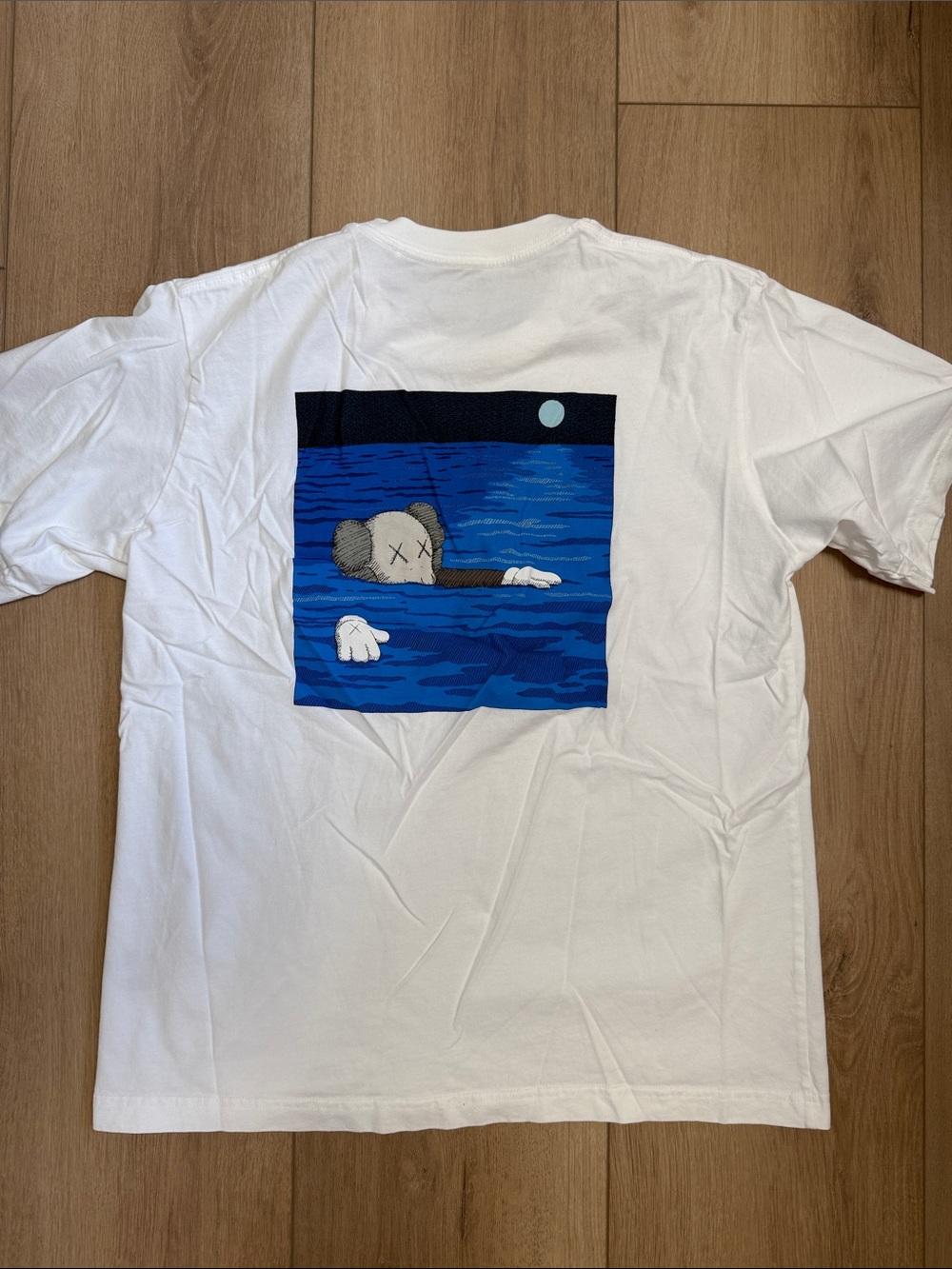 Uniqlo UT x Kaws Short Sleeve Graphic T-Shirt 2023 Mens Sz M